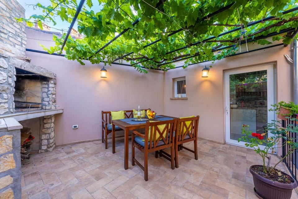 Patio, Balcony/Terrace, Dining area