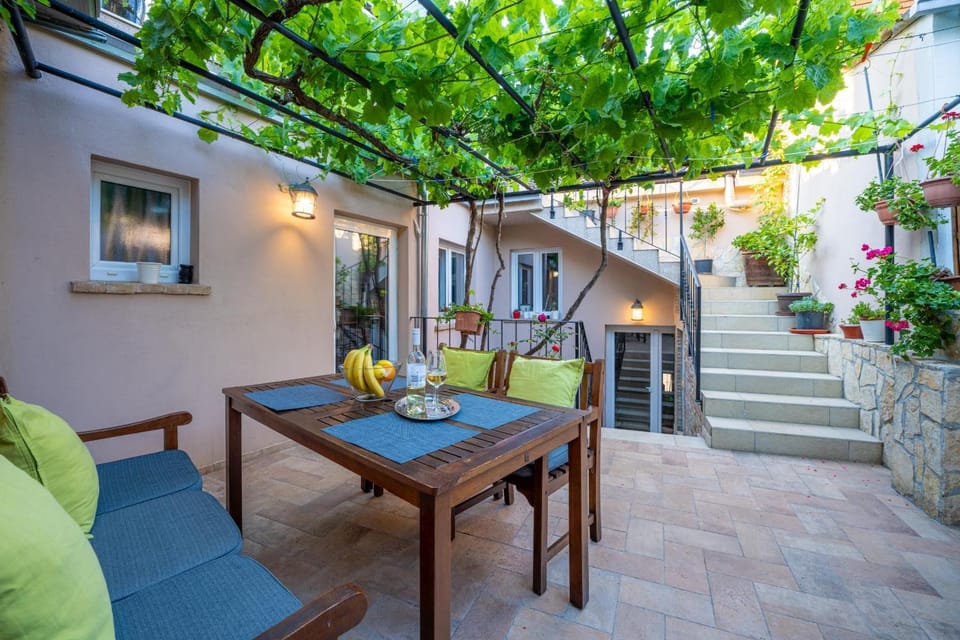 Patio, Garden, Balcony/Terrace, Dining area