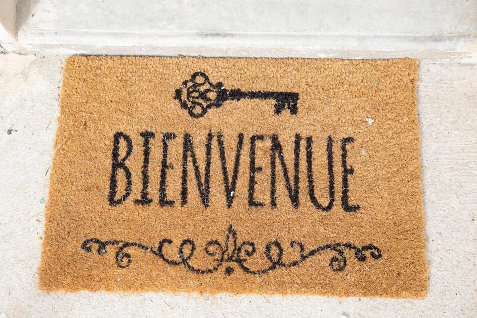 L'enchantée, 6 people, 15 min Disneyland Paris, BBQ Apartment in Île-de-France