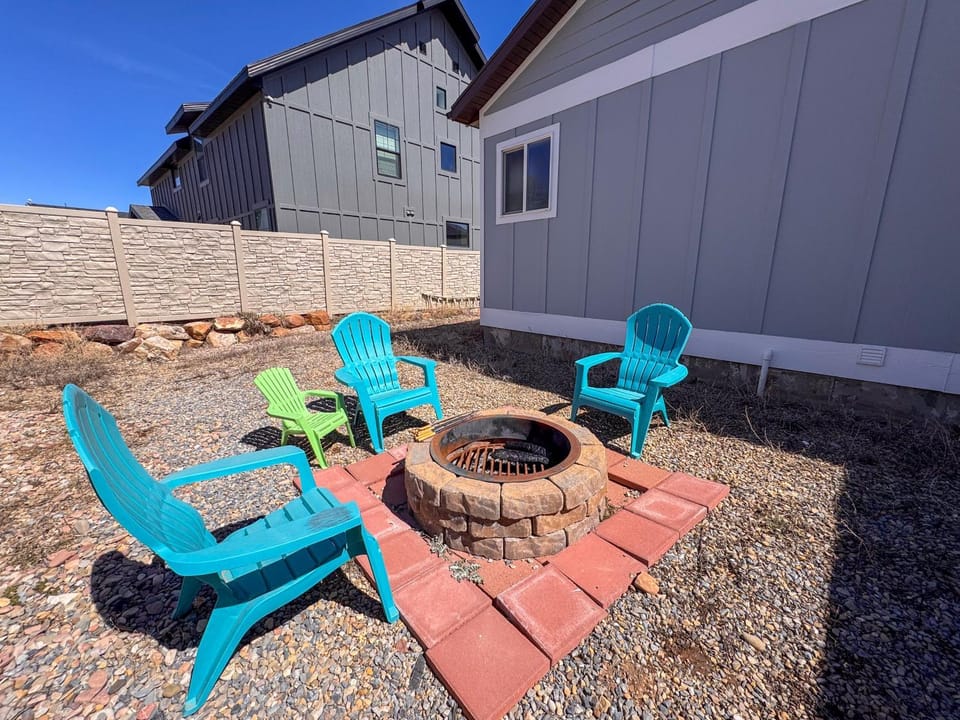 Lochwood Hideaway-Pet Friendly House in Garden City