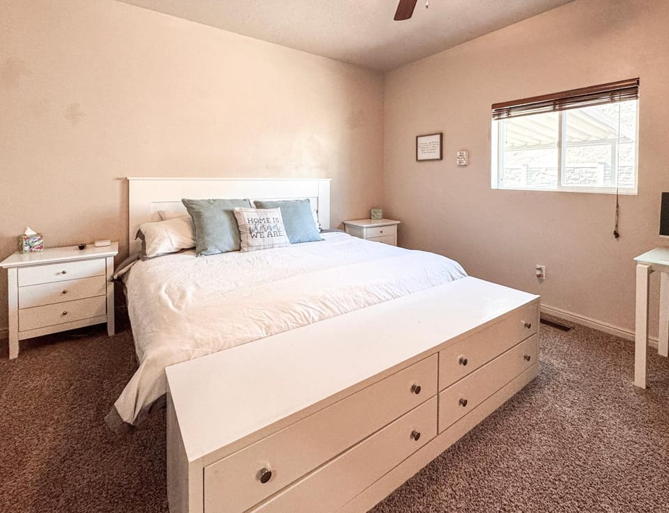 Lochwood Hideaway-Pet Friendly House in Garden City