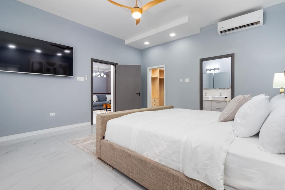 TV and multimedia, Bedroom, air conditioner