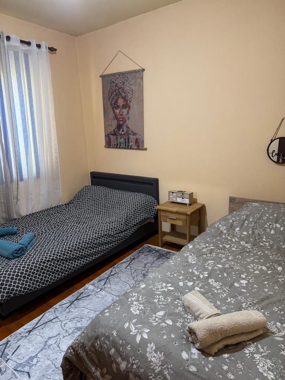 Bed, Photo of the whole room, Bedroom, towels