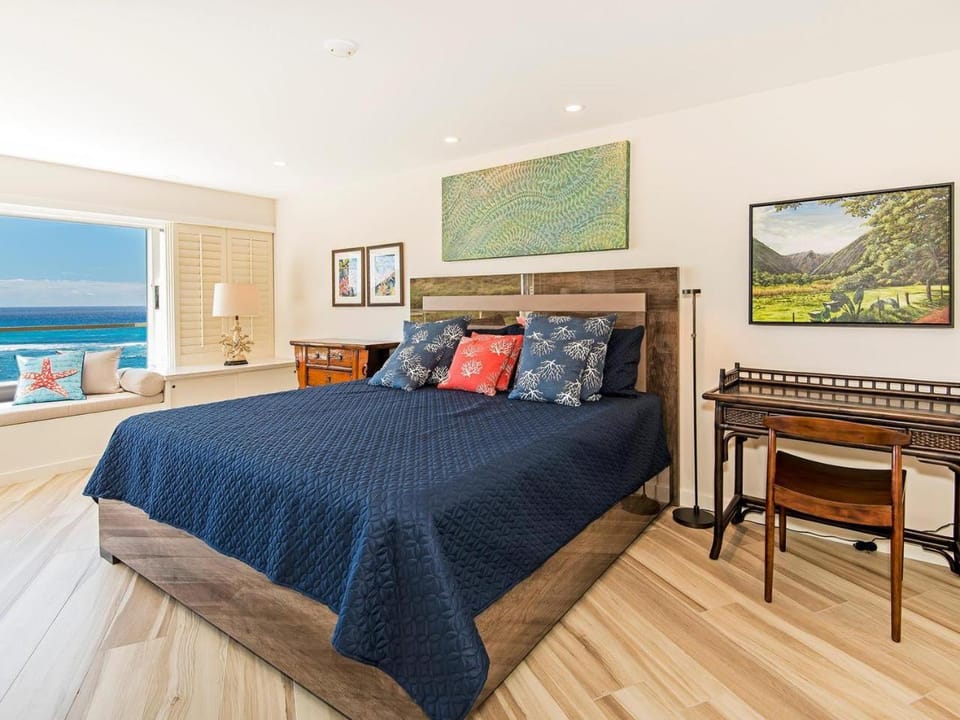 Colony Surf 1207 House in Honolulu