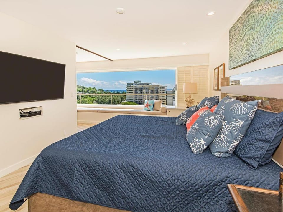 Colony Surf 1207 House in Honolulu