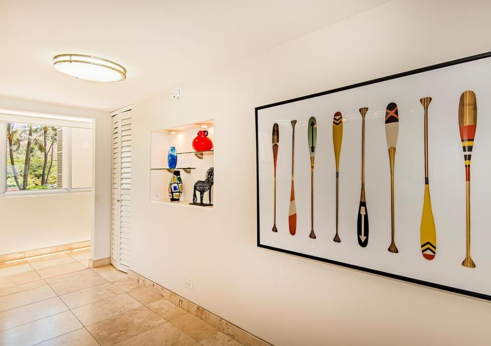 Colony Surf 201 House in Honolulu