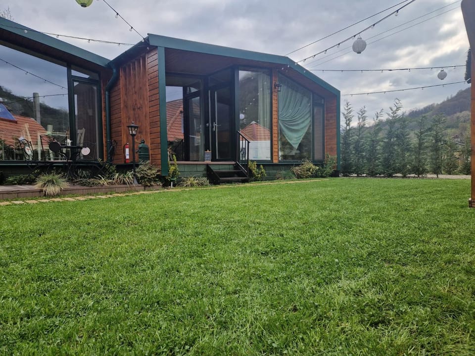 Noor House 1 Nature lodge in Romania