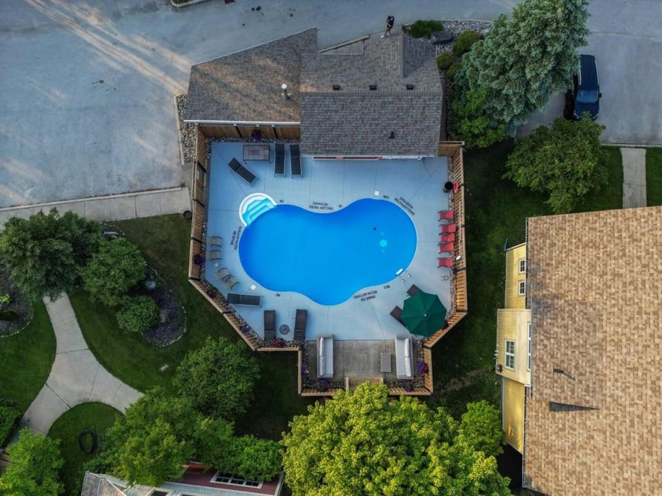 Blue View Chalets Villa in Grey Highlands