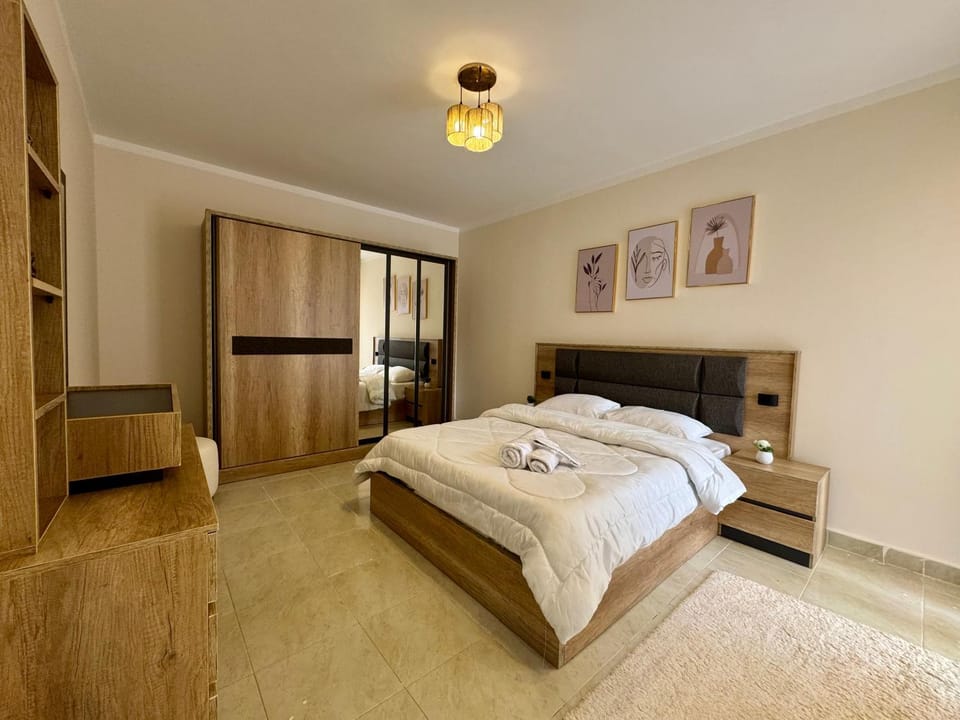 Bed, Photo of the whole room, Bedroom, towels, wardrobe