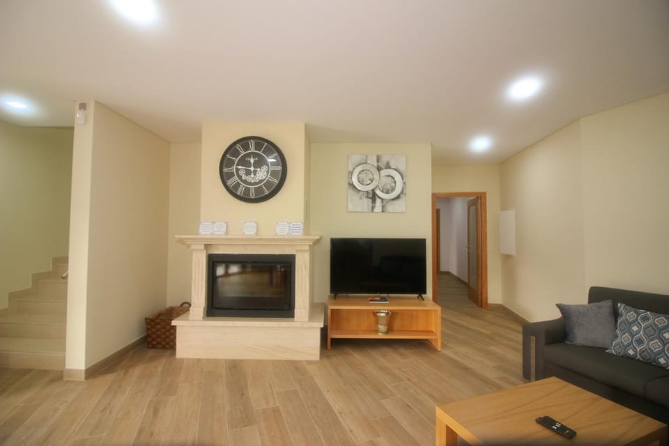 Communal lounge/ TV room, Living room