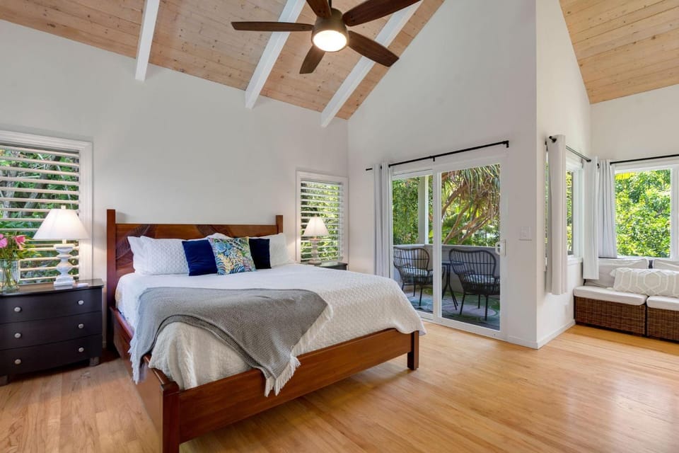 Hale Keoniana House in Princeville