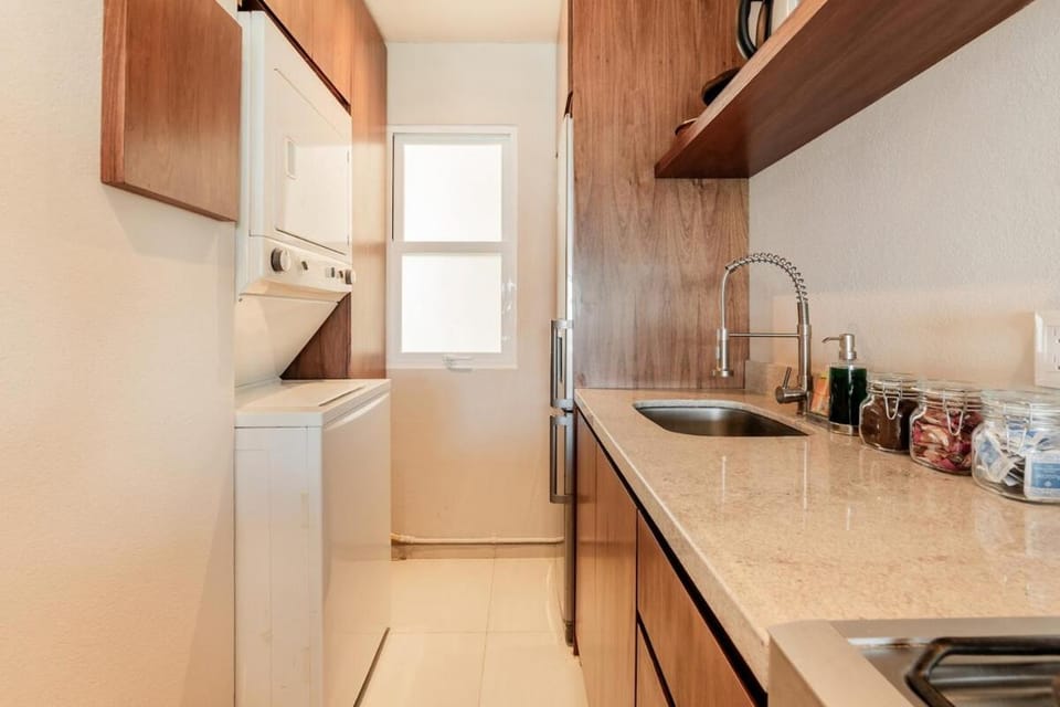 Kitchen or kitchenette, oven
