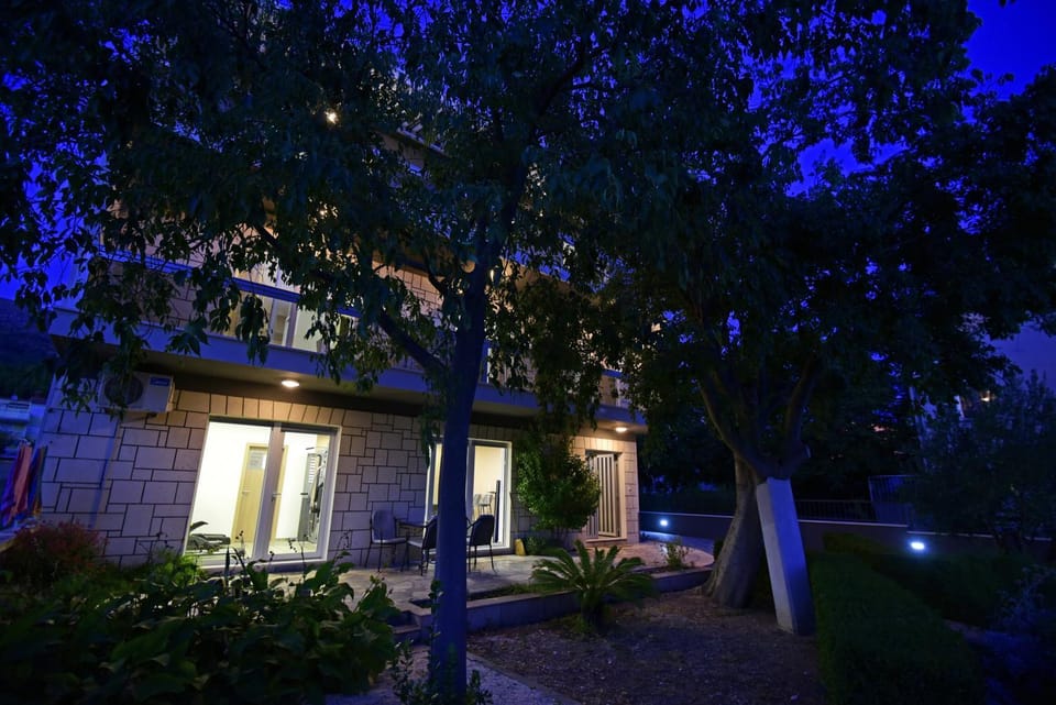Apartments Vlasic Apartment in Podstrana