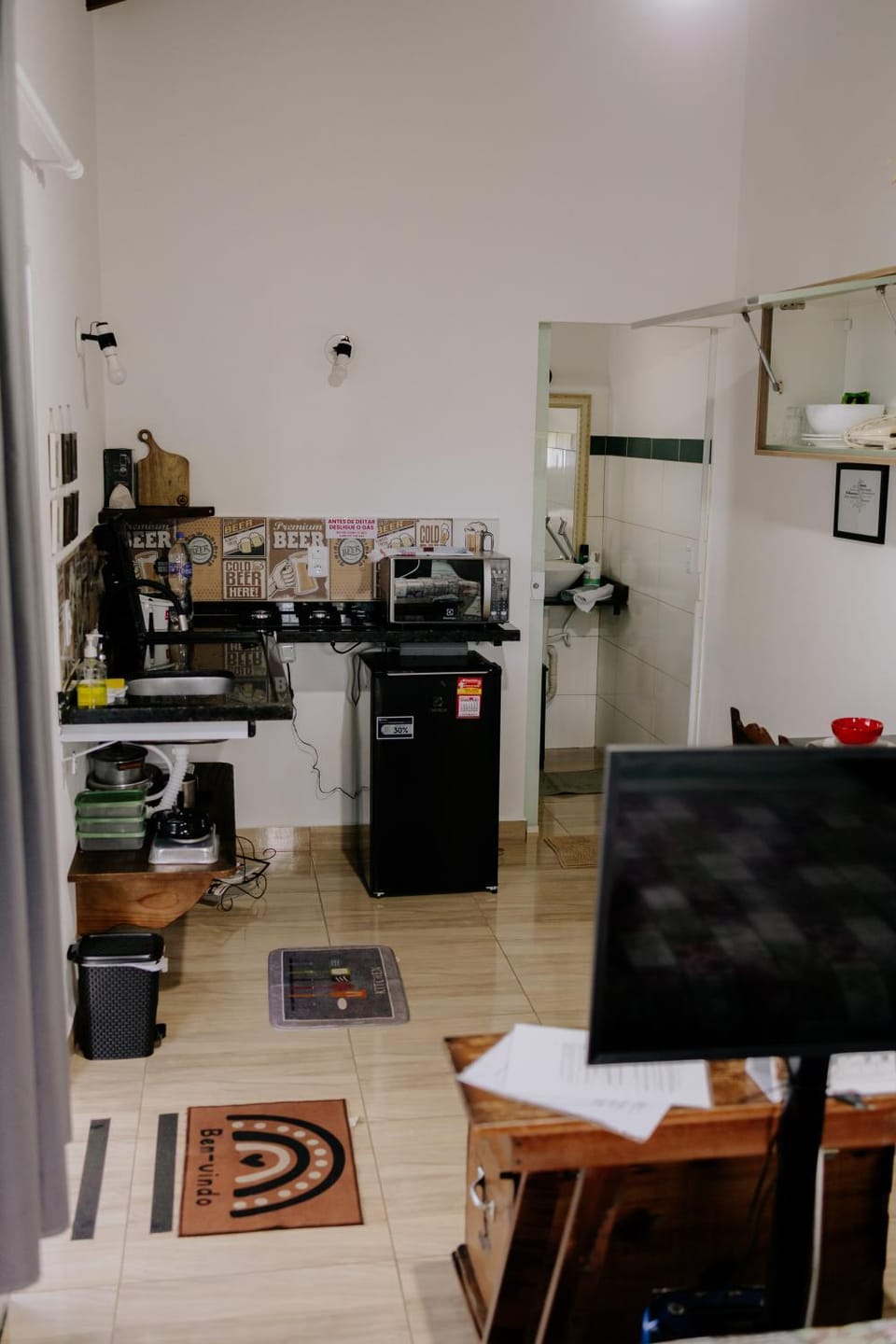 Kitchen or kitchenette