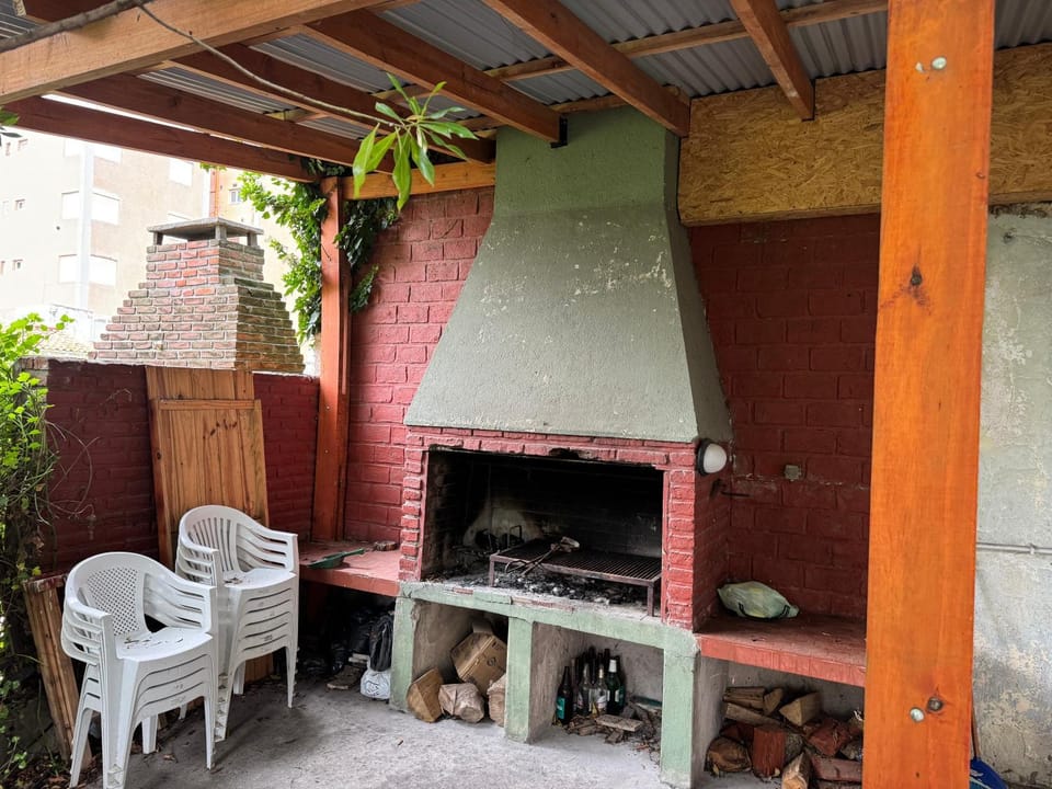 BBQ facilities, Dining area, flat iron