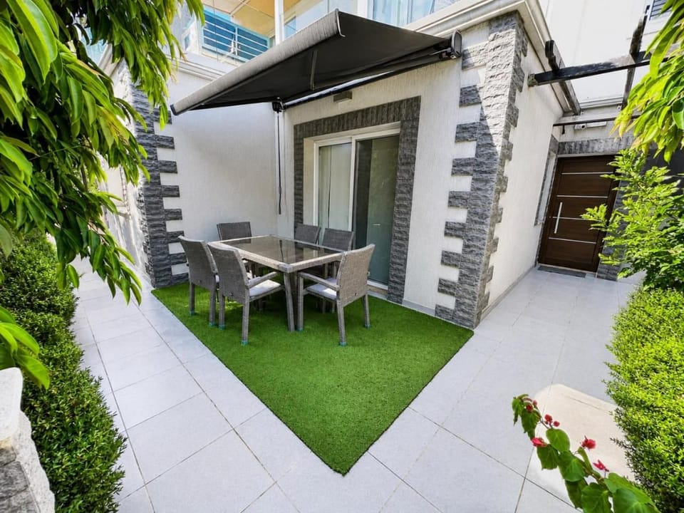 GREEN OASIS near the beach and tourist area House in Paphos