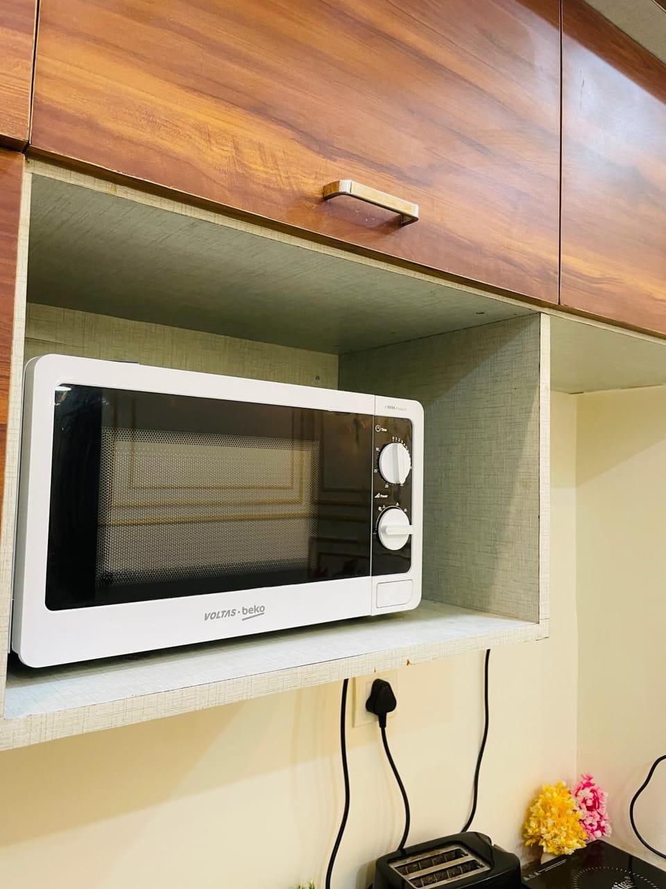 Comfy Gateways Apartment in Noida