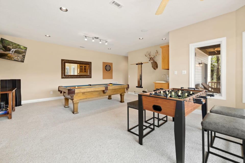 Loch Side-Access & Views of Loch Lomond-Game Room House in Bella Vista