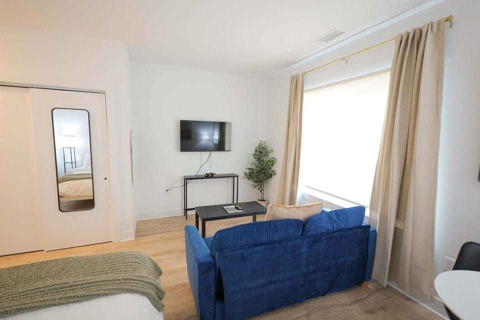 The Platinum Downtown Stamford Studio Getaway Apartment in Stamford