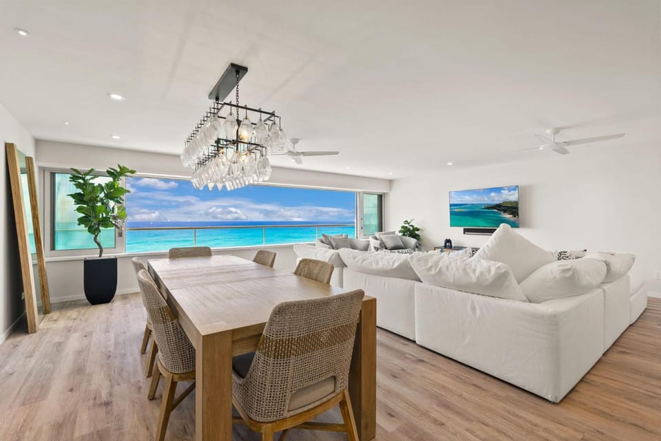 Colony Surf 1503 and 4 House in Honolulu