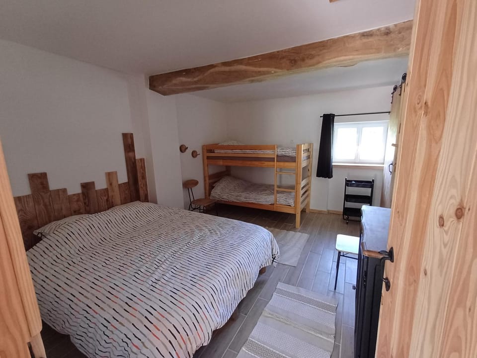 Bed, Bedroom, bunk bed