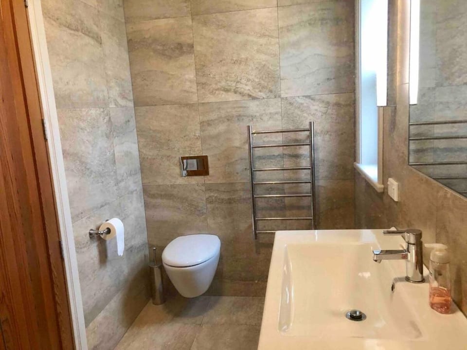 Toilet, Bathroom