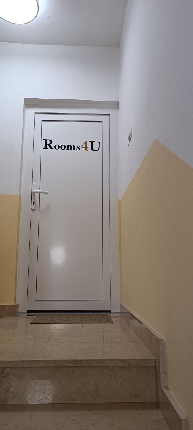 Rooms4U Apartment in Slovenia