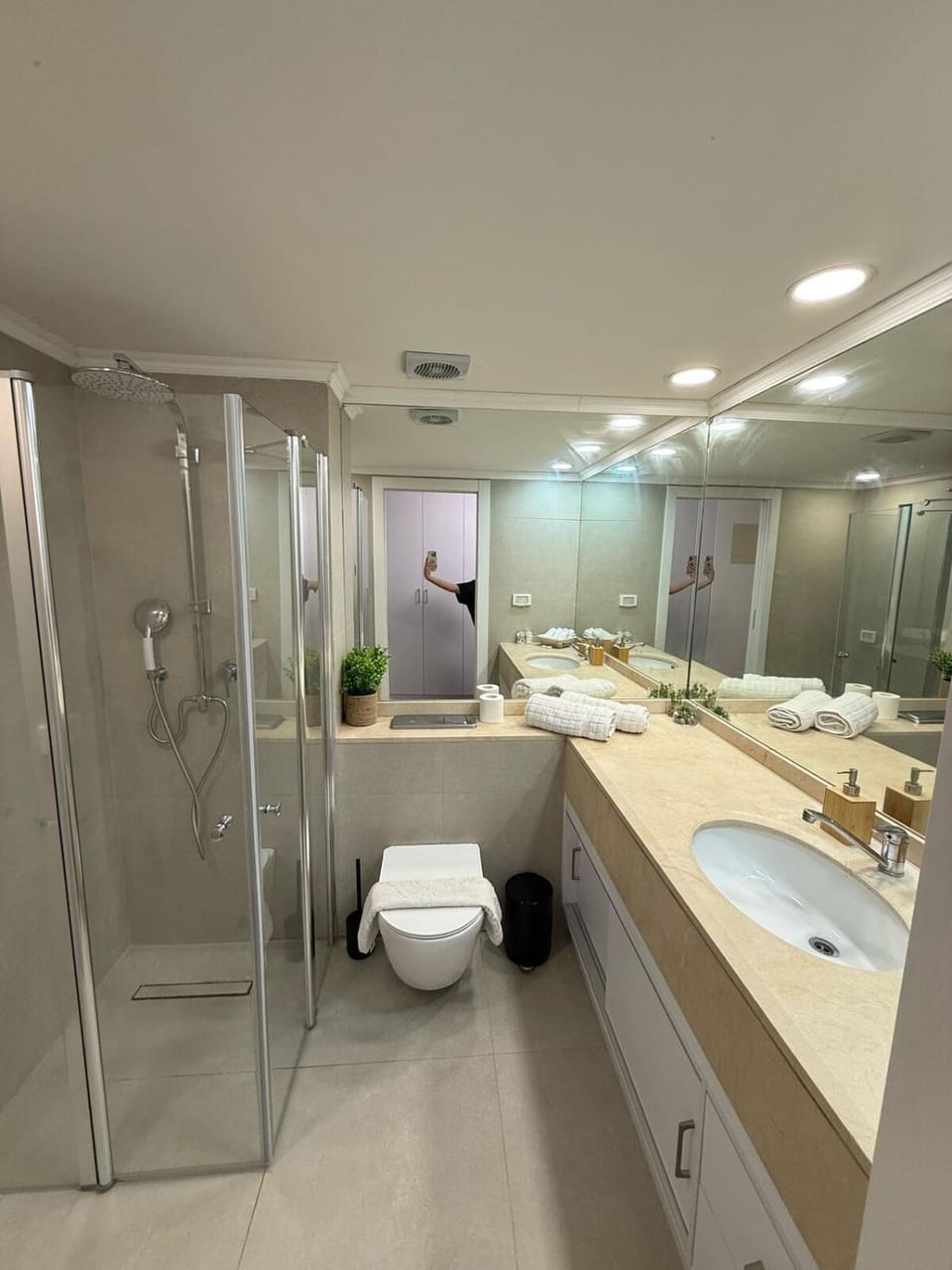 גלי אלמוגים Apartment in Haifa