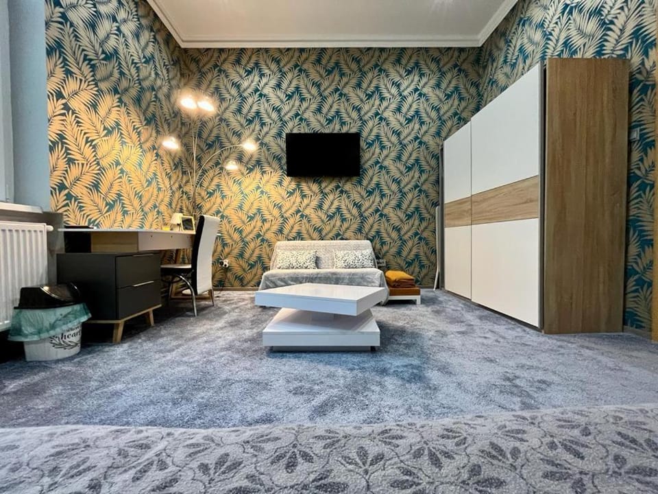 JohnGold Gold Room Apartment in Hungary