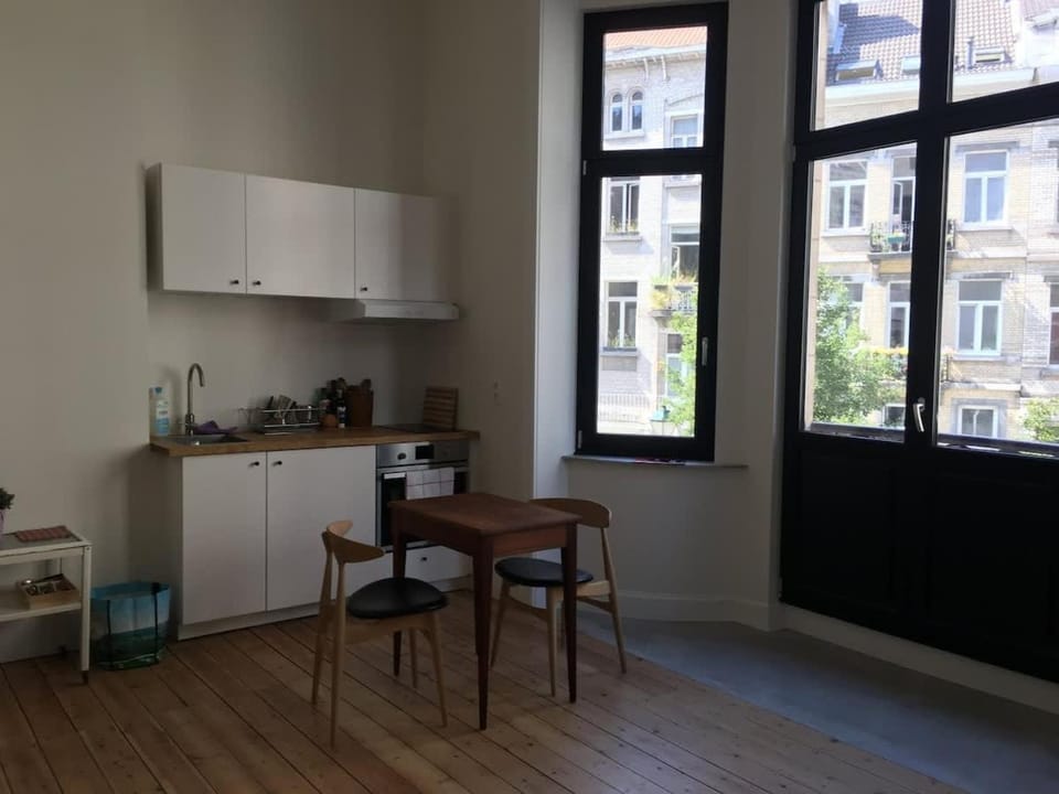 Charming studio in the heart of Saint-Gilles Apartment in Saint-Gilles