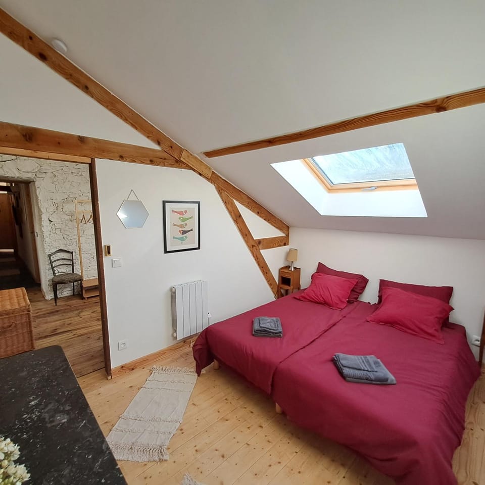 Bed, Bedroom