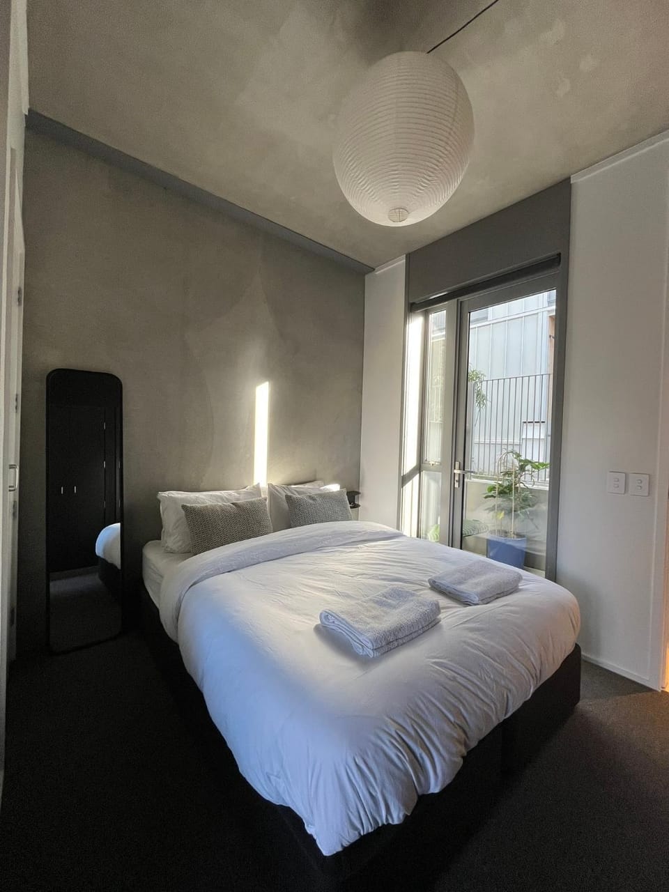 Contemporary City Studio Apartment in Wellington