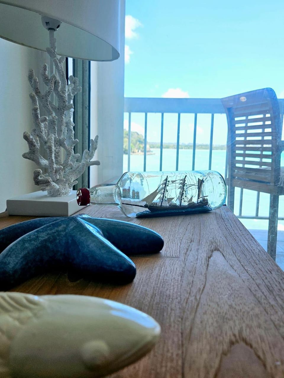 View (from property/room), Living room, Decorative detail, Sea view
