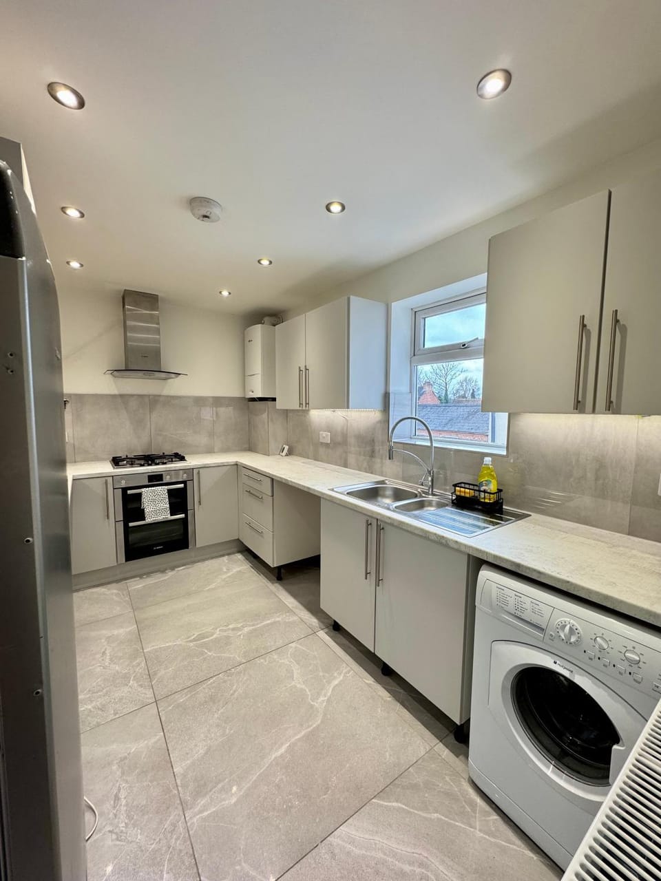 Kitchen or kitchenette, oven, stove