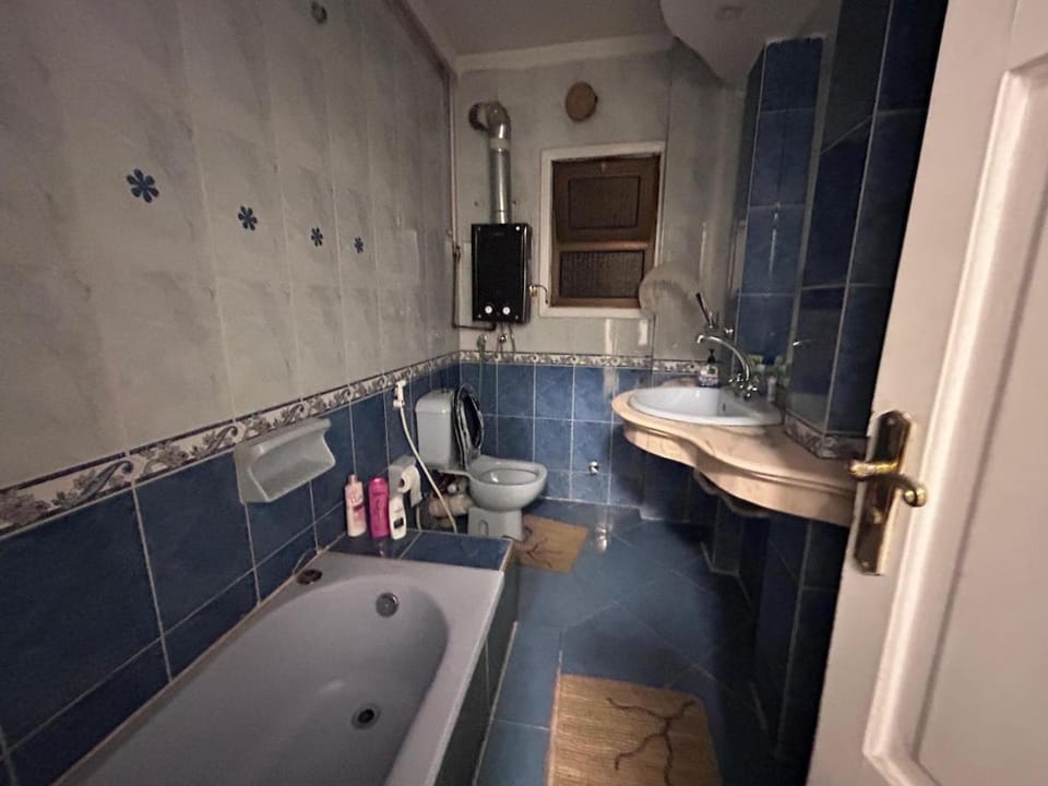 Private Sunny Room with Balcony Bed and Breakfast in Cairo Governorate