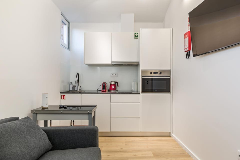 Kitchen or kitchenette, Living room, Dining area, oven, stove, kitchen