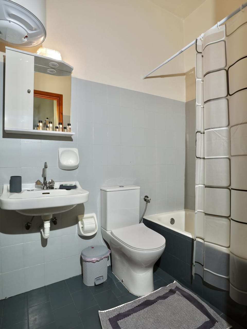 Toilet, Bathroom, Bath