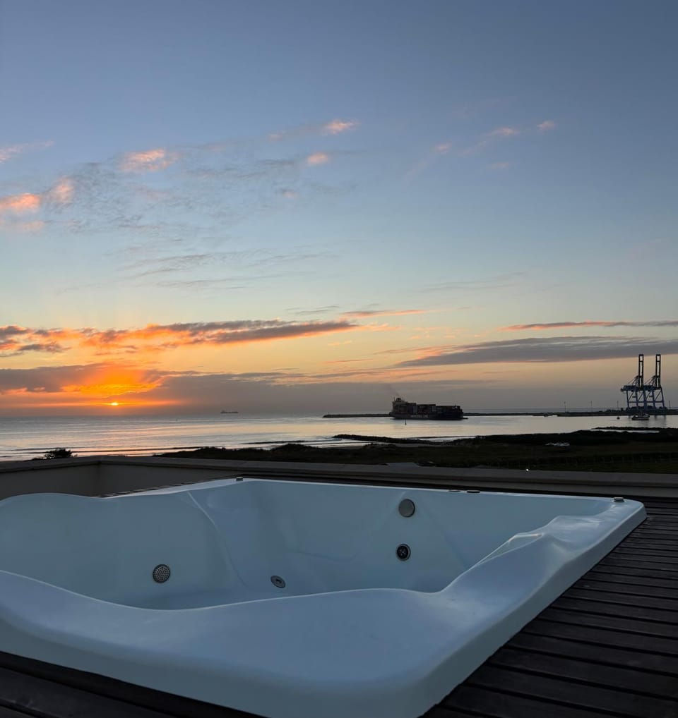 Jacuzzi Privativa com Vista Deslumbrante do Mar House in Imbituba