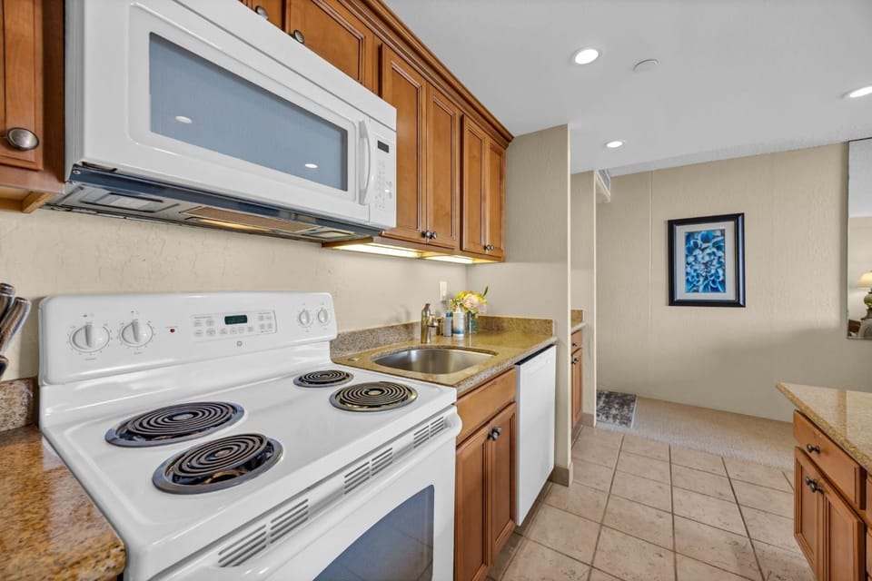 Kaanapali Shores 732 Apartment in Kaanapali