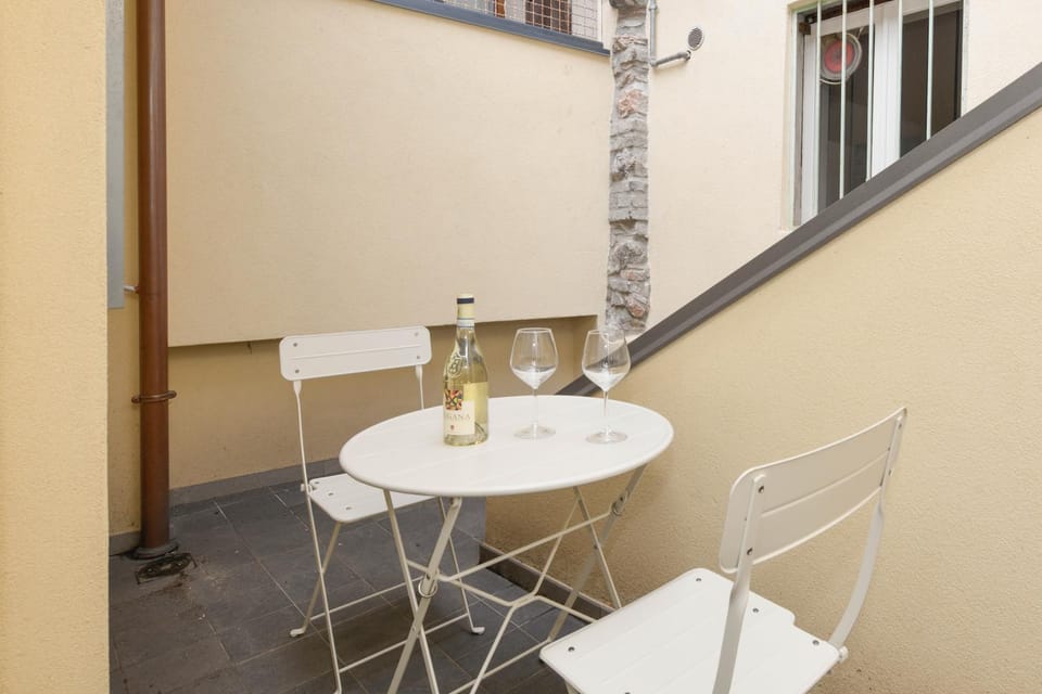 Patio, Balcony/Terrace, Seating area