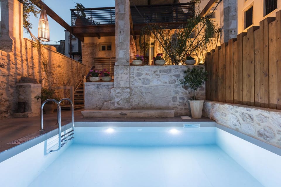 Balcony/Terrace, Swimming pool