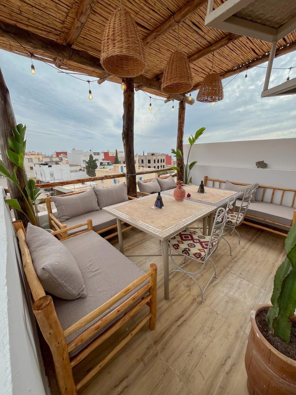 Day, View (from property/room), Balcony/Terrace, Living room, Seating area