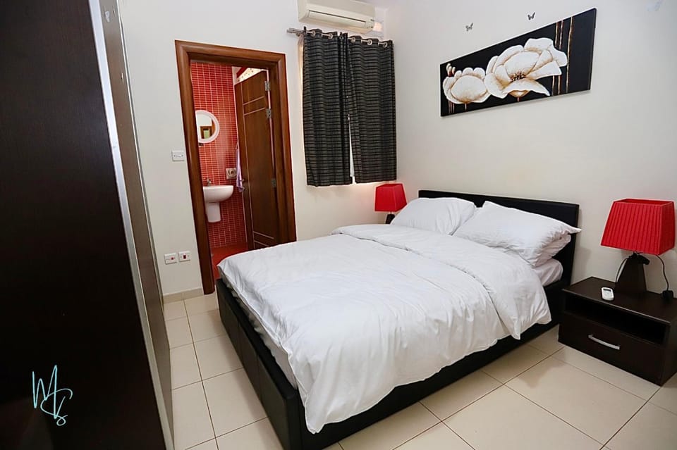 Bedroom, wardrobe