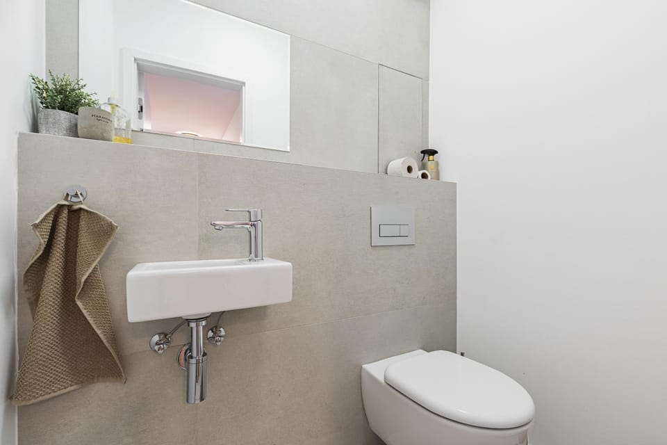 Toilet, Bathroom