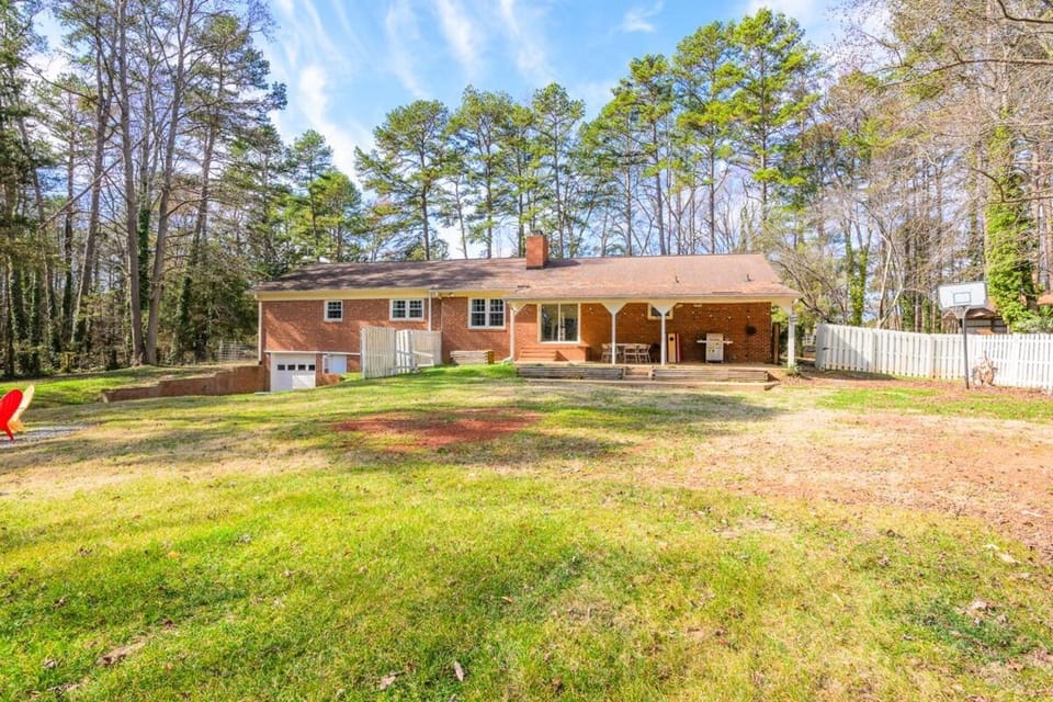 BloomingFarmsStay,Sleeps 9,GameRoom,FirePit,Grill House in Kannapolis