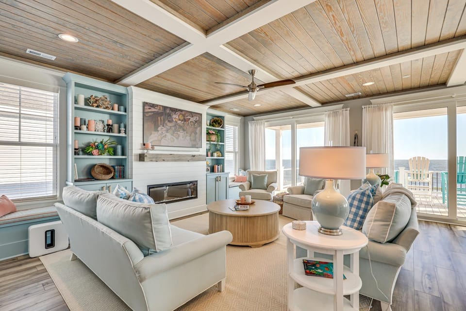 Walk to Beach: Coastal Oak Island Gem w/ Elevator! House in Oak Island