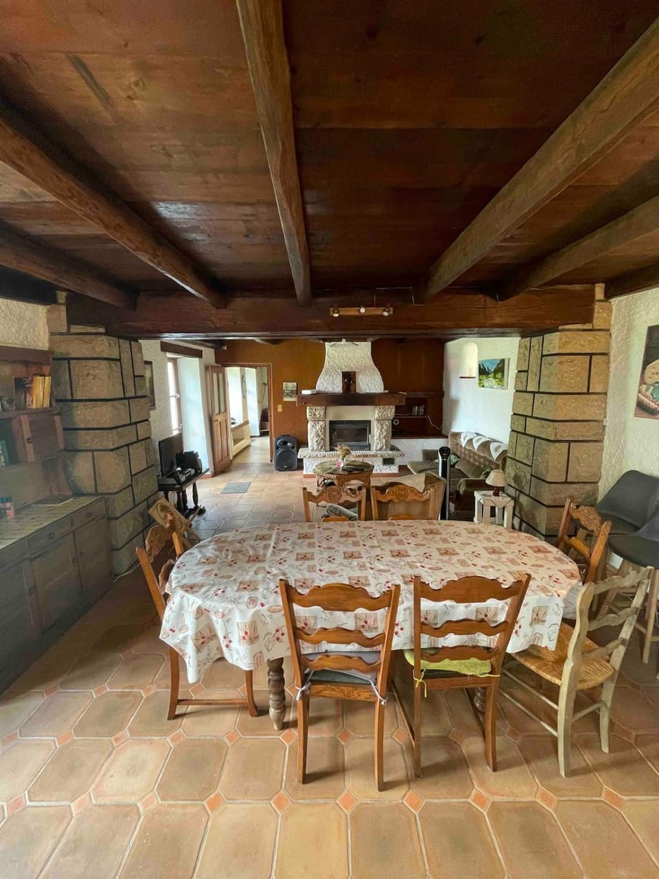 Living room, Dining area