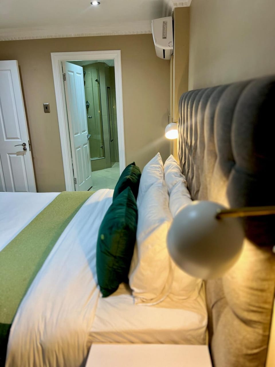 Bed, Bedroom