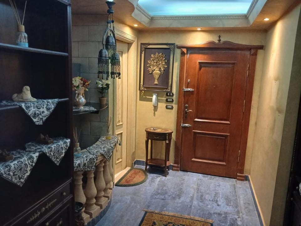 شقة الدقى Apartment in Egypt