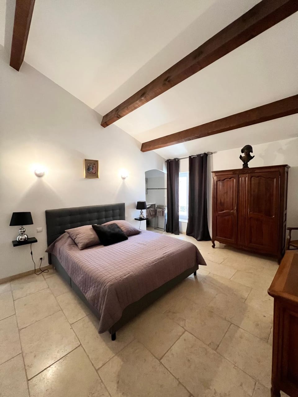 Bed, Photo of the whole room, Bedroom, wardrobe